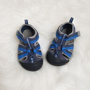 KEENS | Blue and Gray toddler size 6 Keens